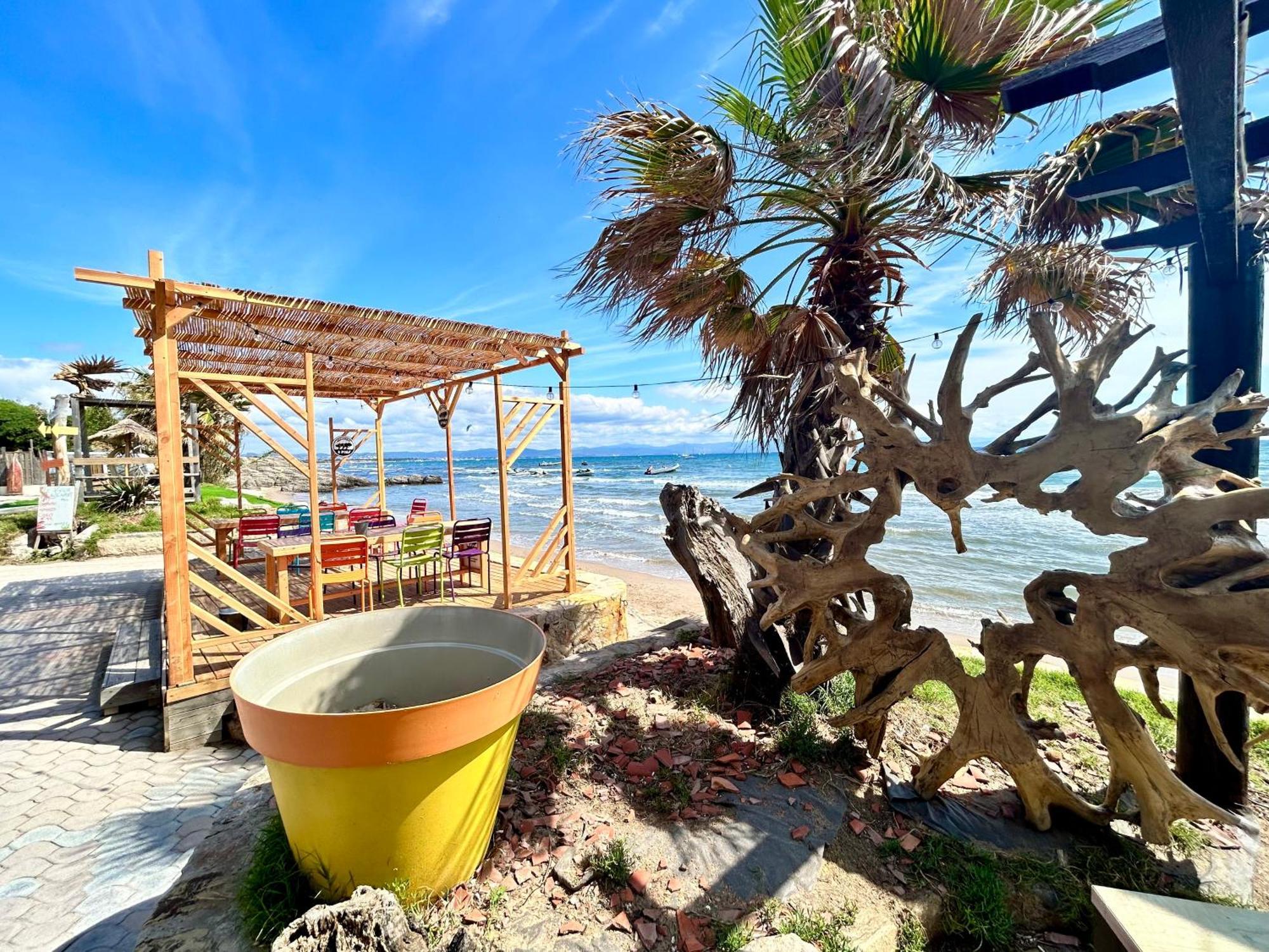Отель Playa Pachamama Йер Экстерьер фото